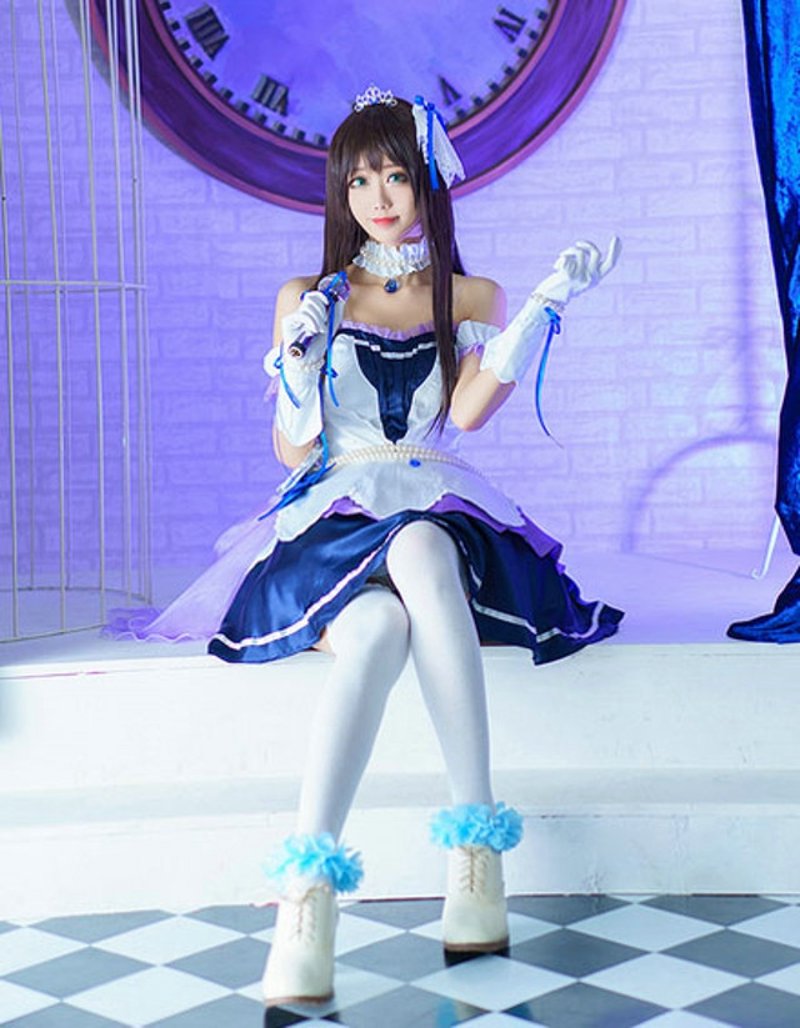 二次元Cosplay的魅力在于那份独特的艺术感和创造力。今天，我们就来探讨“落日最美的地方”这首歌的歌词与歌谱图片分享。